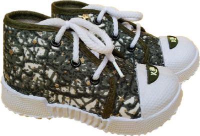 

KN Explorer Designs Boys Lace Sneakers(Green
