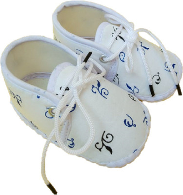 

kn explorer designs Boys & Girls Lace Sneakers(White