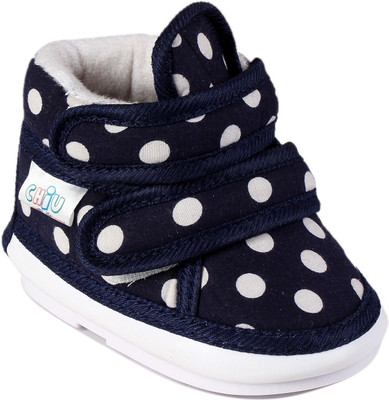 

Chiu Boys & Girls Velcro Casual Boots(Dark Blue, Navyblue