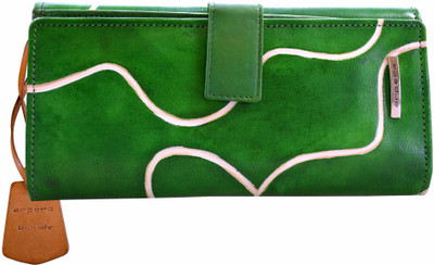 

Arpera Casual Green Clutch