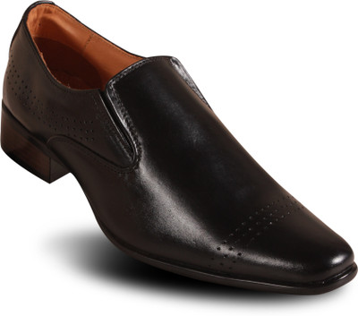 

Kwickk Slip On For Men(Black