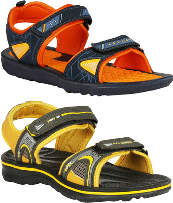 

Claptrap Boys Velcro Sports Sandals(Multicolor