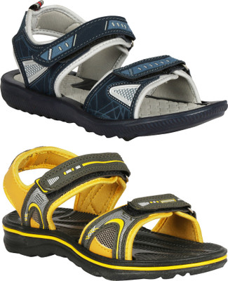 

Claptrap Boys Velcro Sports Sandals(Multicolor