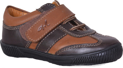 

Mardi Gras Boys Velcro Sneakers(Brown, Teak+brown
