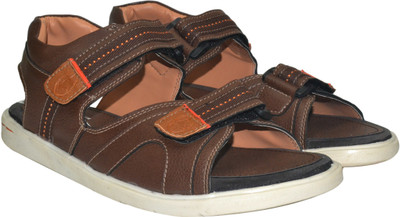 

Strive Men Brown Casual