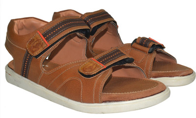 

Strive Men Tan Casual