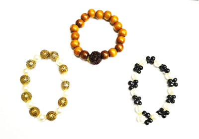 KANTA ASTRO HOUSE Wood Bracelet Set(Pack of 3)