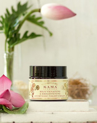 

Kama Ayurveda Rejuvenating and Brightening Ayurvedic Night Cream(50 g)