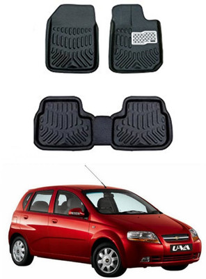 MAGNET Plastic 3D Mat For  Toyota Etios Liva(Black)