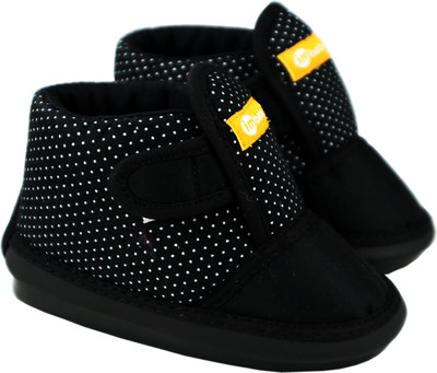 

Im Baby Boys & Girls Velcro Casual Boots(Black