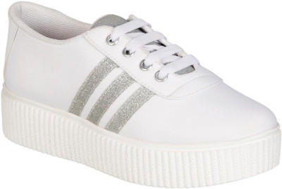 

Zapatoz Sneakers Sneakers For Women(White