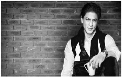 Shah Rukh Khan Poster - Shahrukh Khan posters - Shah Rukh Khan - Shah Rukh Khan wall poster Paper Print(12 inch X 18 inch, Rolled)