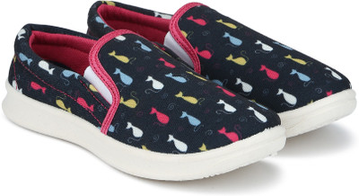 

Miss & Chief Boys & Girls Slip on Sneakers(Multicolor, Blue