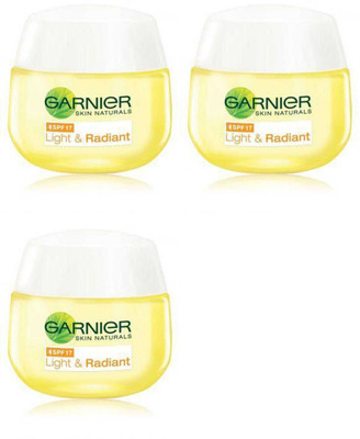 

Garnier Light Complete and raidiant daily fairness Pack of 3(18 g)
