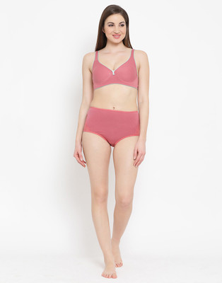Clovia Lingerie Set