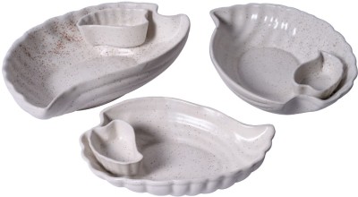 Unravel India HWHU0274 Stoneware Decorative Platter(White, Pack of 3)