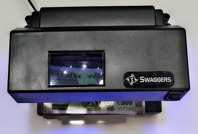 SWAGGERS MG, UV FAKE CURRENCY DETECTOR MINI FND Countertop Currency Detector(MG)