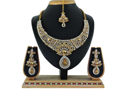 VATSALYA creation Alloy Gold-plated White, Copper Jewellery Set(Pack of 1)