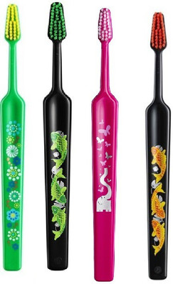 

TePe Graphic Toothbrush For Children Pack of 4 Soft Toothbrush(Pack of 4)