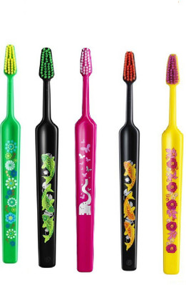 

TePe Graphic Toothbrush For Children Pack of 5 Soft Toothbrush(Pack of 5)