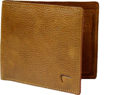 33% OFF on Fume Men Formal Brown Genuine Leather Wallet(3 Card Slots) 33% OFF on Fume Men Formal Brown Genuine Leather Wallet(3 Card Slots)