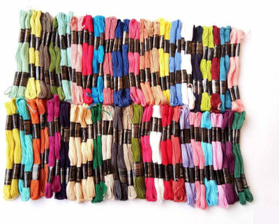 WHITE POPCORN Embroidery Thread Skeins (Pack of 100) Thread(8 m Pack of100)