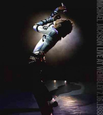 

MICHAEL JACKSON LIVE AT WEMBLEY JULY(DVD English)