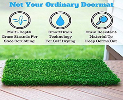 Tavi creations Artificial Grass Door Mat(Green, Large)