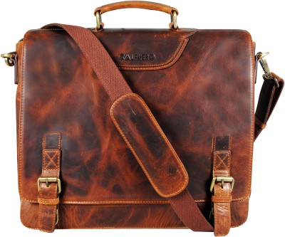 Calfnero Men Brown Messenger Bag