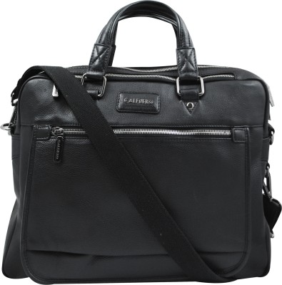 Calfnero Men Black Messenger Bag