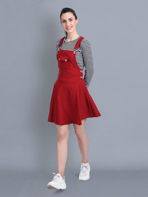 BuyNewTrend Women Maroon Dungaree