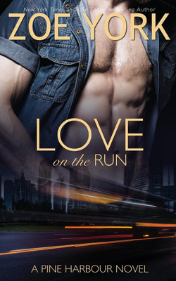 Love on the Run(English, Paperback, York Zoe)