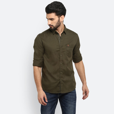 Mufti Men Solid Casual Dark Green Shirt