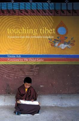 Touching Tibet(English, Paperback, Ash Niema)