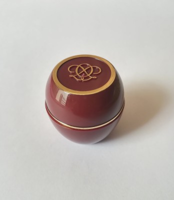 Oriflame Tender Care Protecting Balm With Pomegranate Seed Oil Pomegranate(Pack of: 2, 15 g)