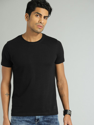 Roadster Solid Men Round Neck Black T-Shirt