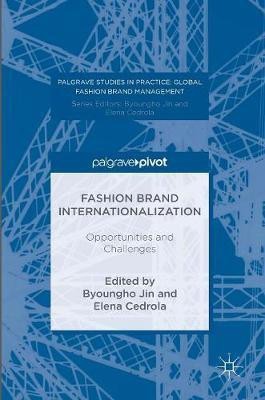 Fashion Brand Internationalization(English, Hardcover, unknown)