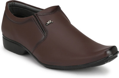 Lee Peeter Slip On For Men(Brown , 6)