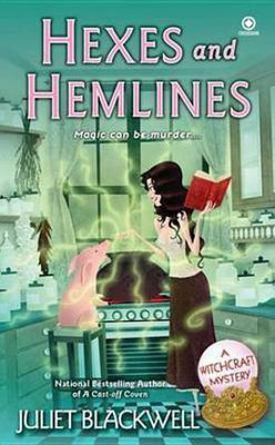 Hexes and Hemlines(English, Electronic book text, Blackwell Juliet)
