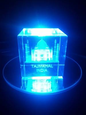 Tanishka Creations Crystal Taj Mahal Cube With 4 LED Light Stand Decorative Showpiece  -  7 cm  (Crystal, Plastic, Silver)