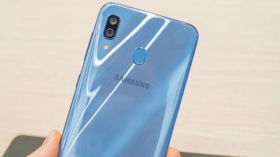 RUNEECH Camera Lens Protector for SAMSUNG GALAXY A30(Pack of 1)