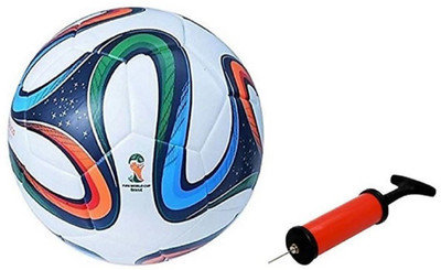 clark brazucka with pump size 5 Football Kit