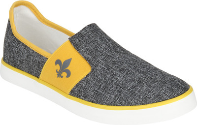 Bond Street By Red Tape Slip On Sneakers For Men Navy