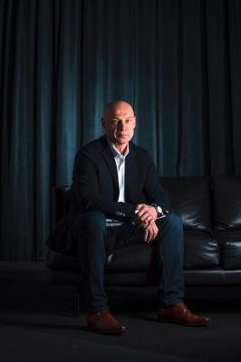 Perform Under Pressure(English, Paperback, Evans Ceri)