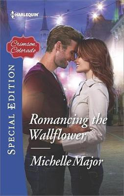 Romancing the Wallflower(English, Electronic book text, Major Michelle)