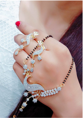 Bhagya Lakshmi Alloy Gold-plated White Jewellery Set(Pack of 1)