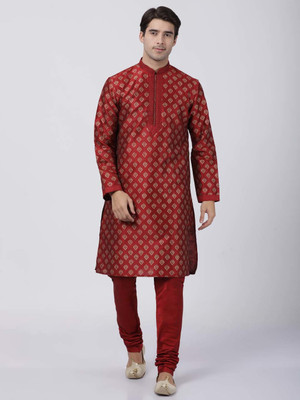 Vastramay Men Kurta and Pyjama Set