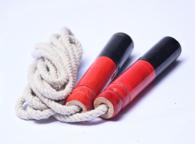 A.K Cotton Jump Speed Freestyle Skipping Rope Freestyle Skipping Rope(Black, White, Red, Length: 274 cm)