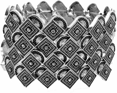 Groot Alloy, Metal Cuff