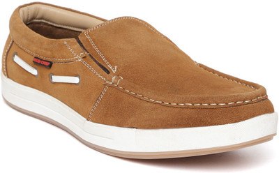 RED CHIEF Slip On Sneakers For Men(Brown , 9)